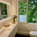 Luxury, Quiet Flat Overlooking * زيورخ