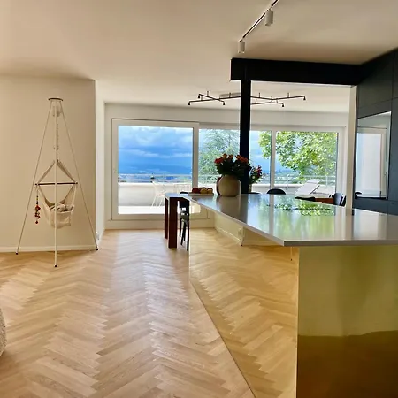 Apartment Luxury, Quiet Flat Overlooking Zürich