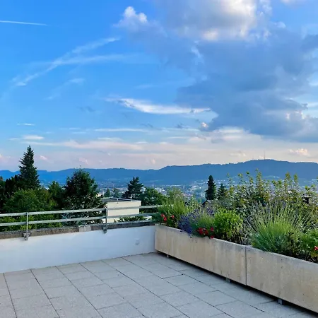 Appartement Luxury, Quiet Flat Overlooking Zürich