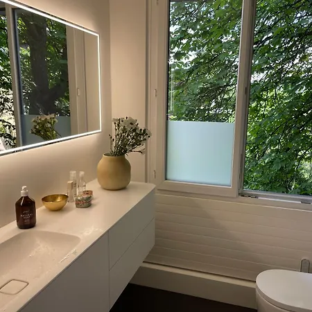Apartment Luxury, Quiet Flat Overlooking *