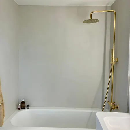 Luxury, Quiet Flat Overlooking * Zürich