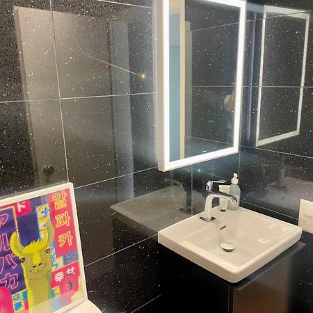 Luxury, Quiet Flat Overlooking * Zürich