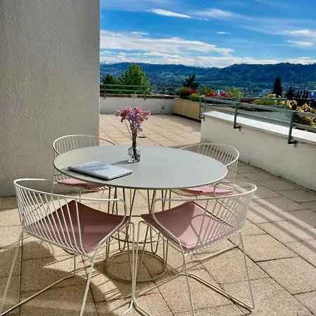 Luxury, Quiet Flat Overlooking زيورخ