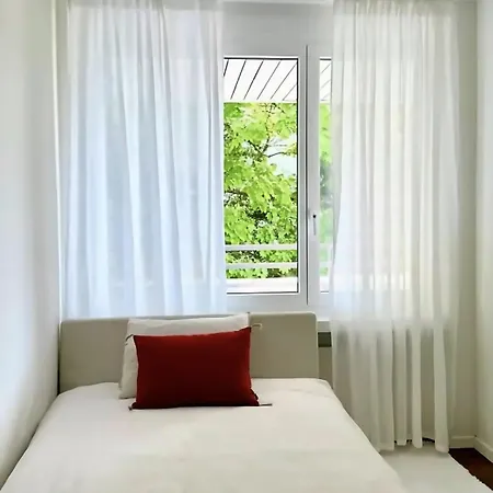 Apartment Luxury, Quiet Flat Overlooking