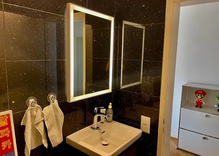 Luxury, Quiet Flat Overlooking * Zürich