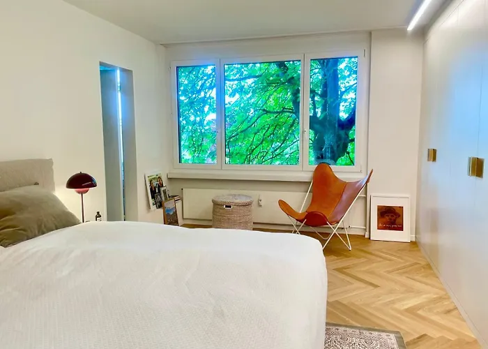 Lägenhet Luxury, Quiet Flat Overlooking *