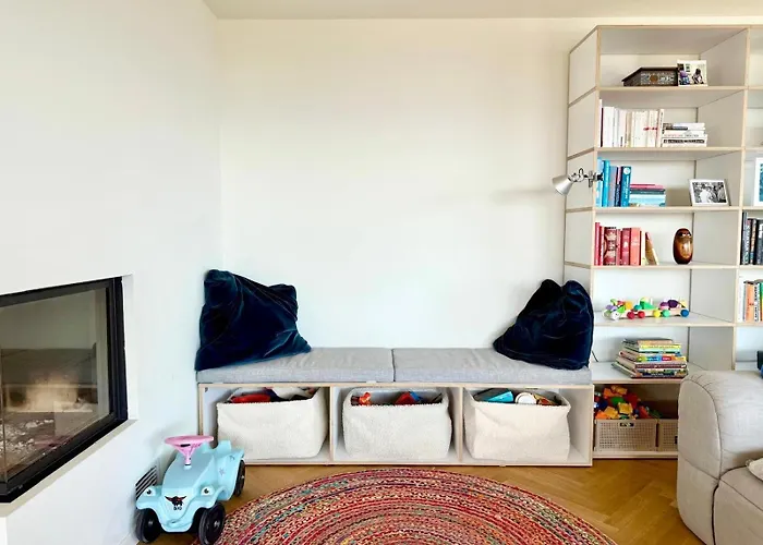 Luxury, Quiet Flat Overlooking Apartman Zürich