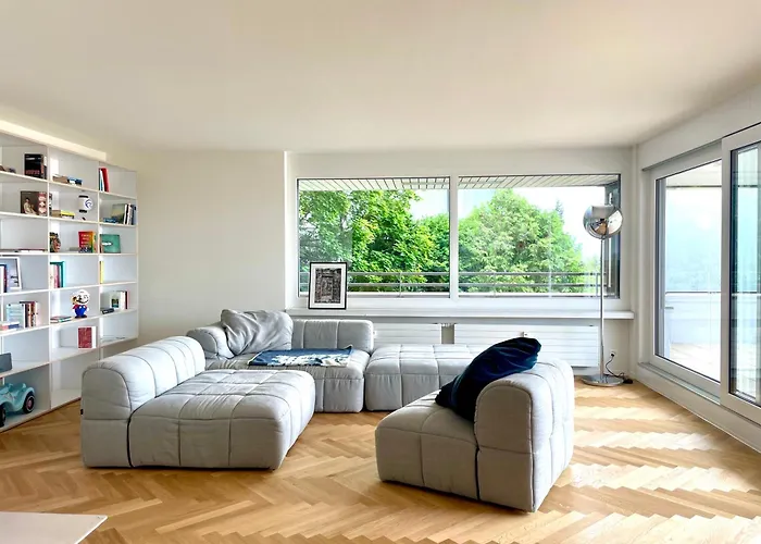 아파트 Luxury, Quiet Flat Overlooking *