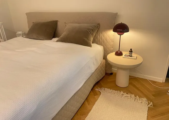 Luxury, Quiet Flat Overlooking Apartamento