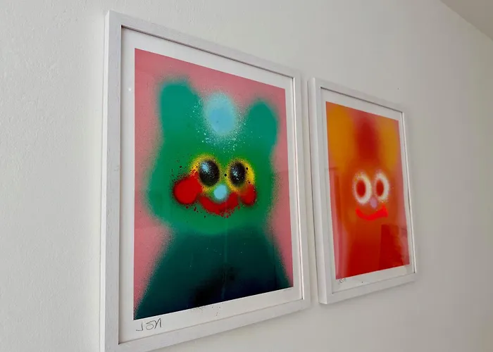 Luxury, Quiet Flat Overlooking 아파트 *