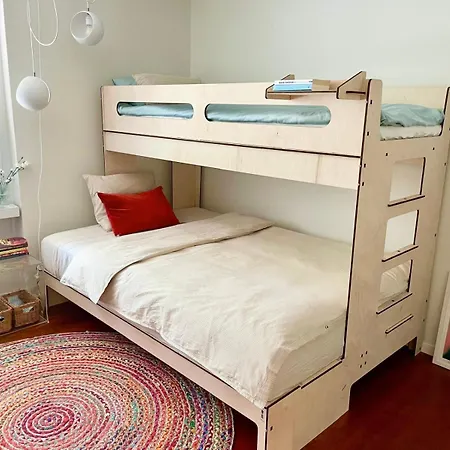 Luxury, Quiet Flat Overlooking Διαμέρισμα *